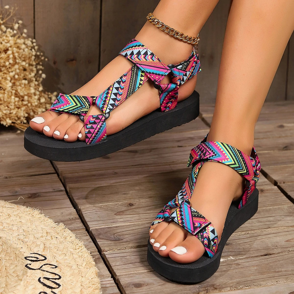 Vibrant Lightweight Summer Sandals for Ladies